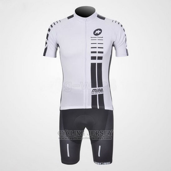 2011 Cycling Jersey Assos White and Black Short Sleeve and Bib Short